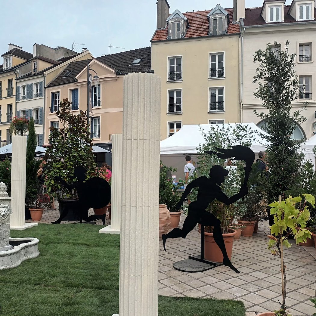 Place Du Marche - Des Arcades 3