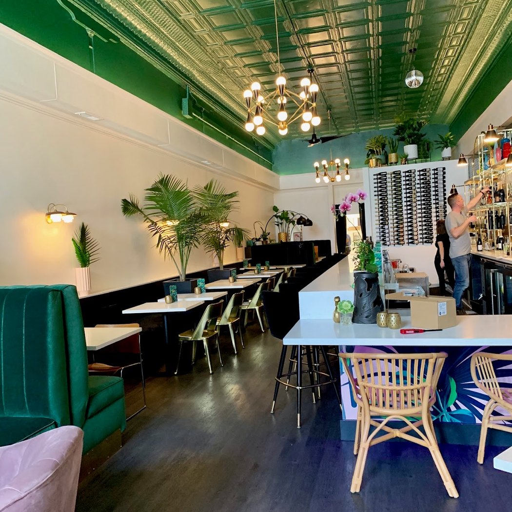 The Jade Room - Wine Bar & Oysterette 2