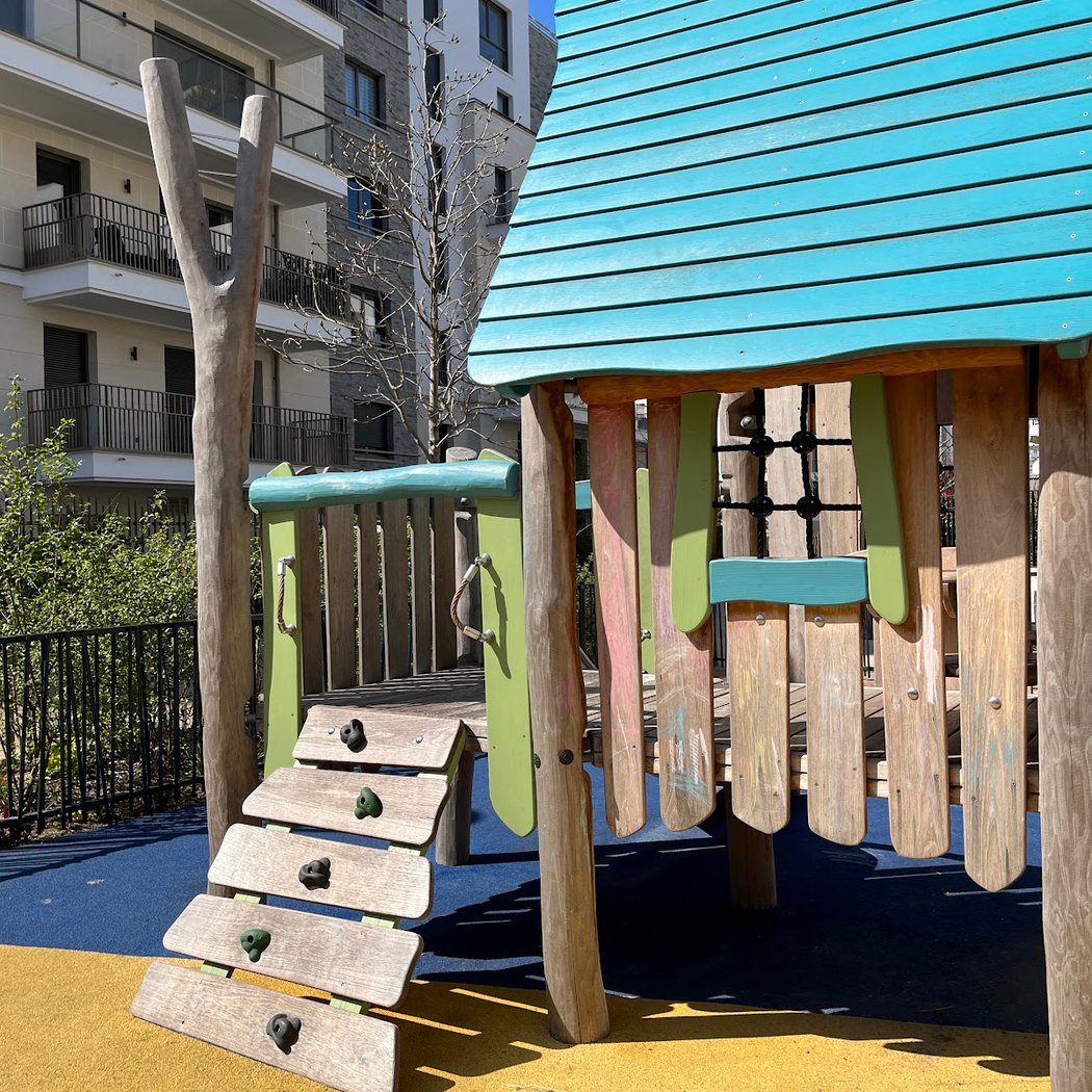 Aire de jeux éco-quartier des bons raisins 3