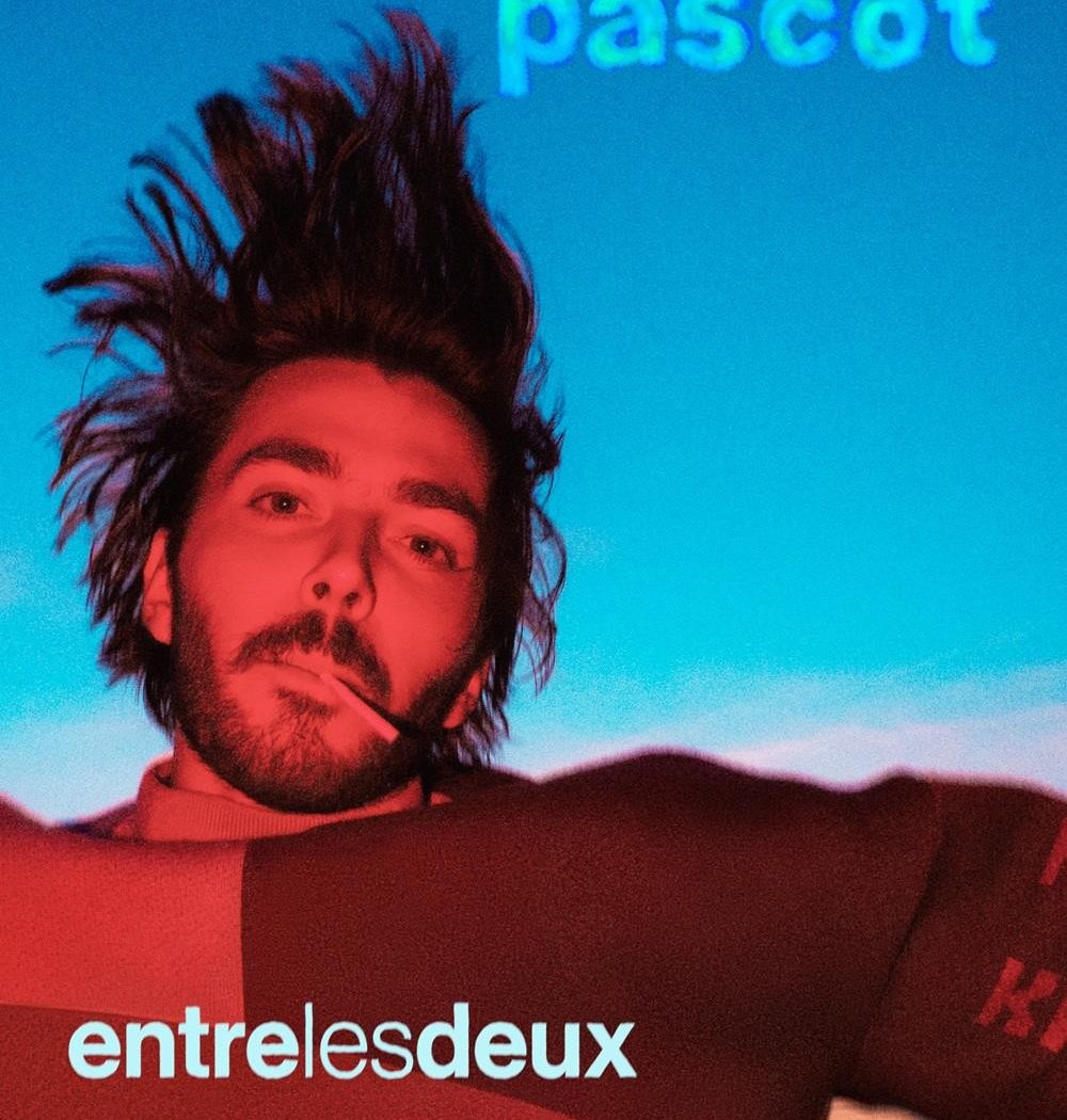 Panayotis Pascot : Entre les deux 1