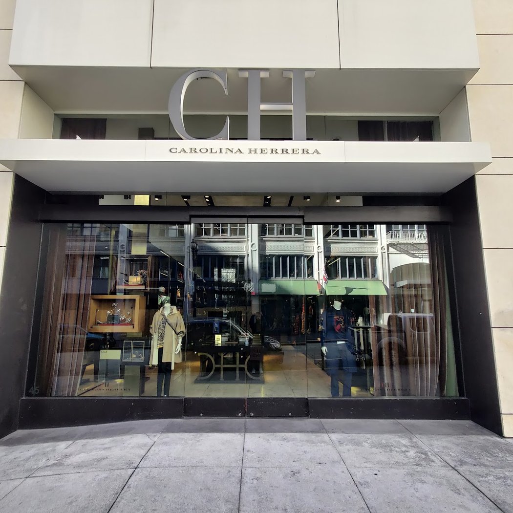 CH Carolina Herrera 3
