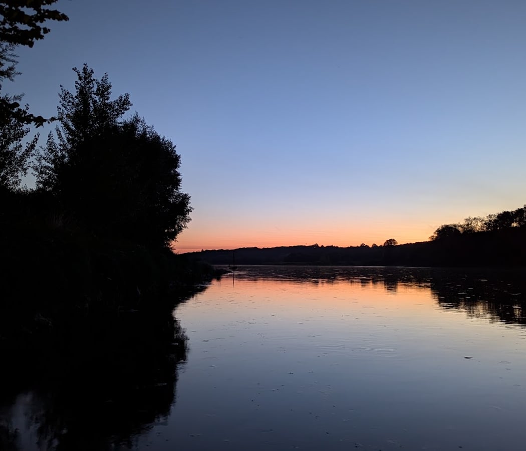La Toue Reine, cabane sur la Loire 3