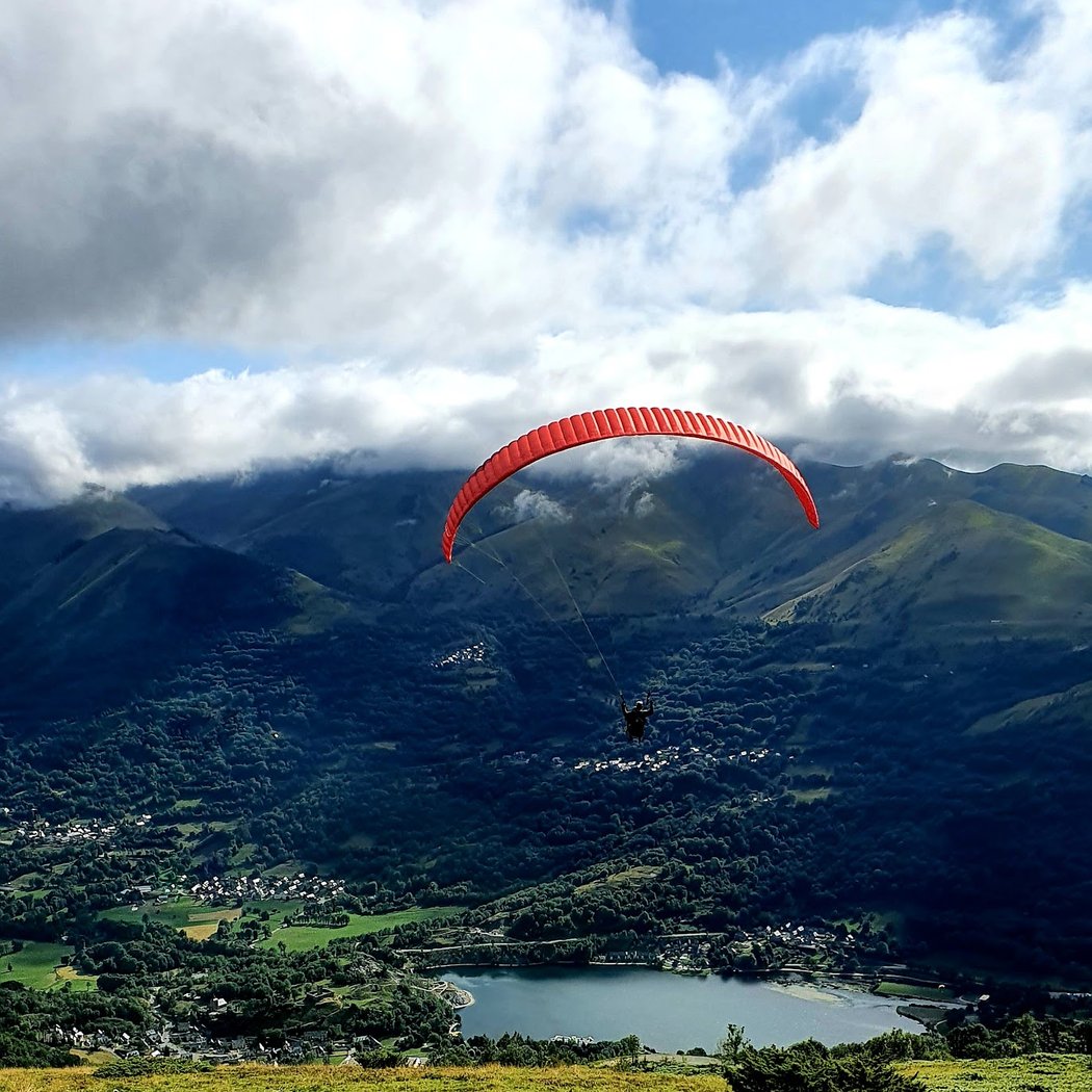 Paragliding Louron - Baptisms & Flights All L'année Hautes Pyrénées School Paragliding 1