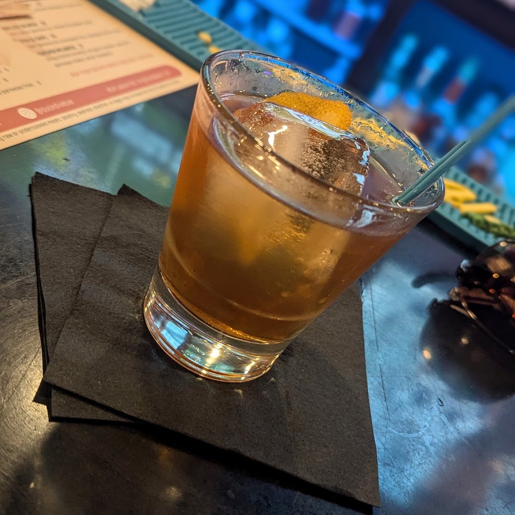 Duck Dive Tavern 4
