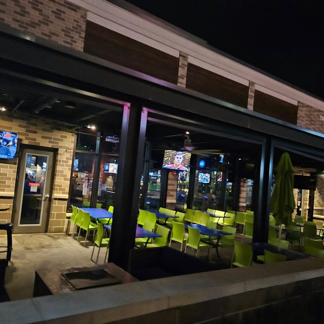Carolina Ale House - Charlotte-Waverly 3