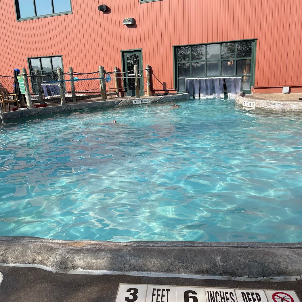 Cascades Indoor Waterpark 3