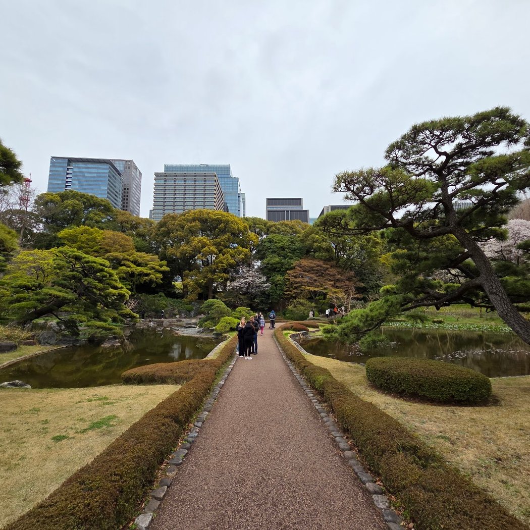 Imperial Palace East National Gardens 3