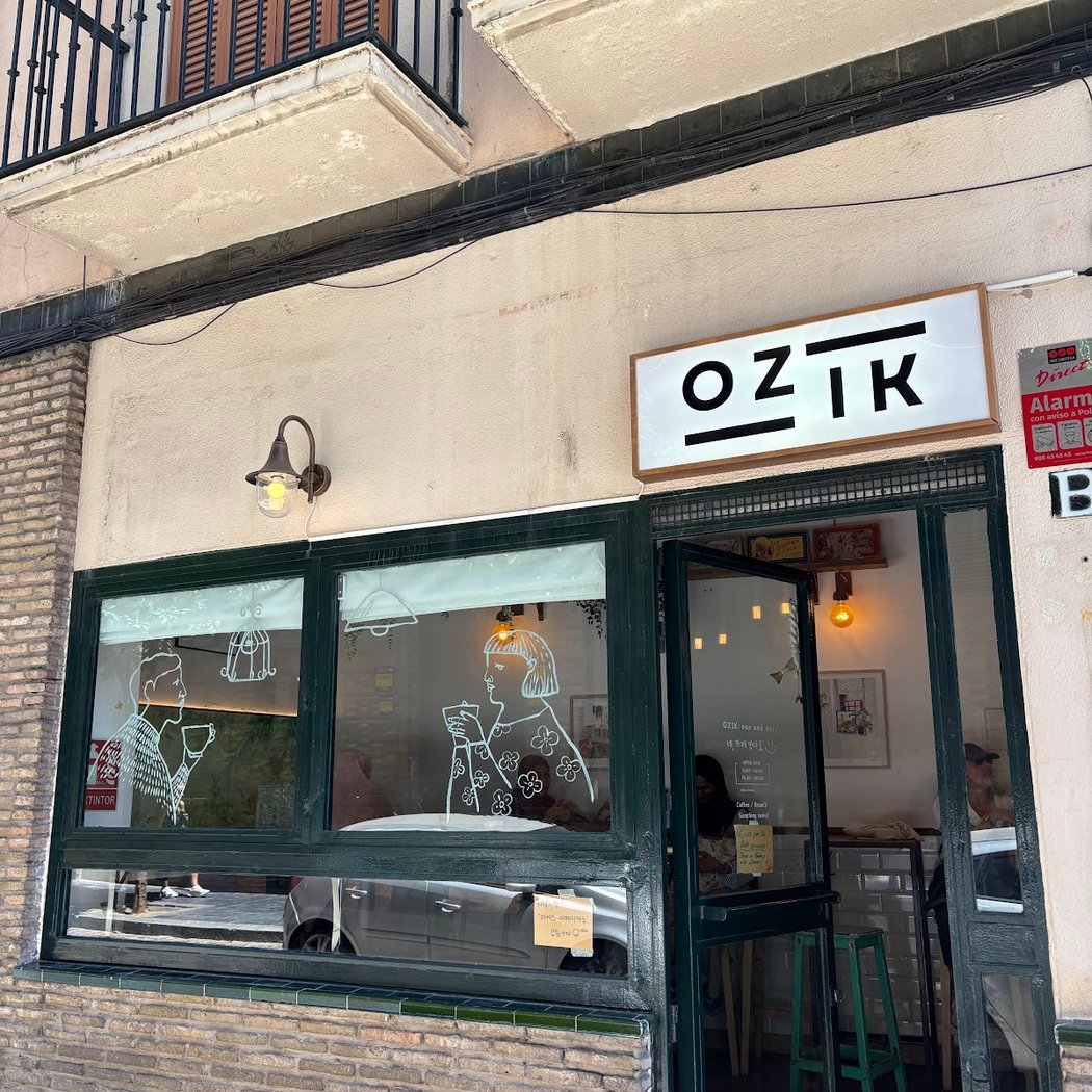 Ozik Cafeteria 3