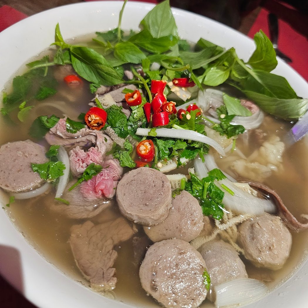 Nhu Y Restaurant 1
