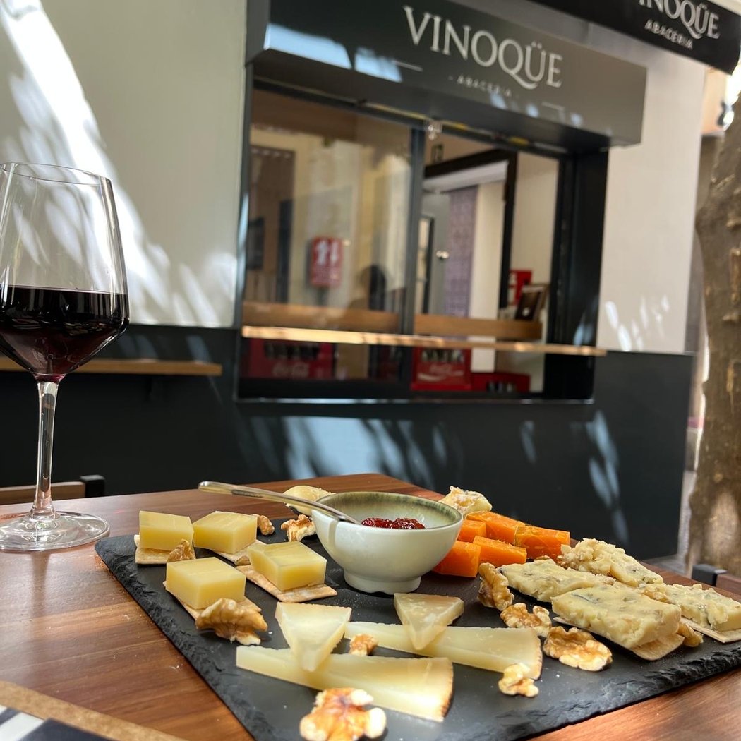 Vinoqüe Abacería 1