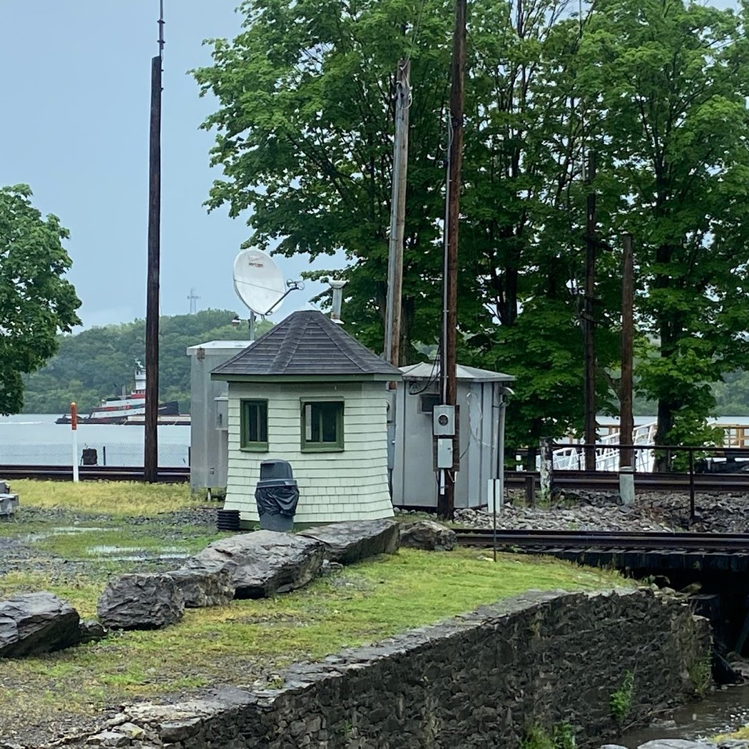 Milton-on-Hudson Station 3