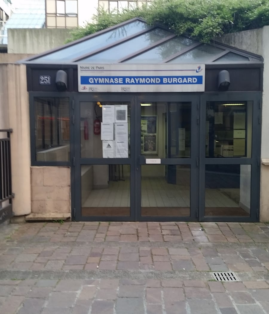 Raymond Burgard Gymnasium 3