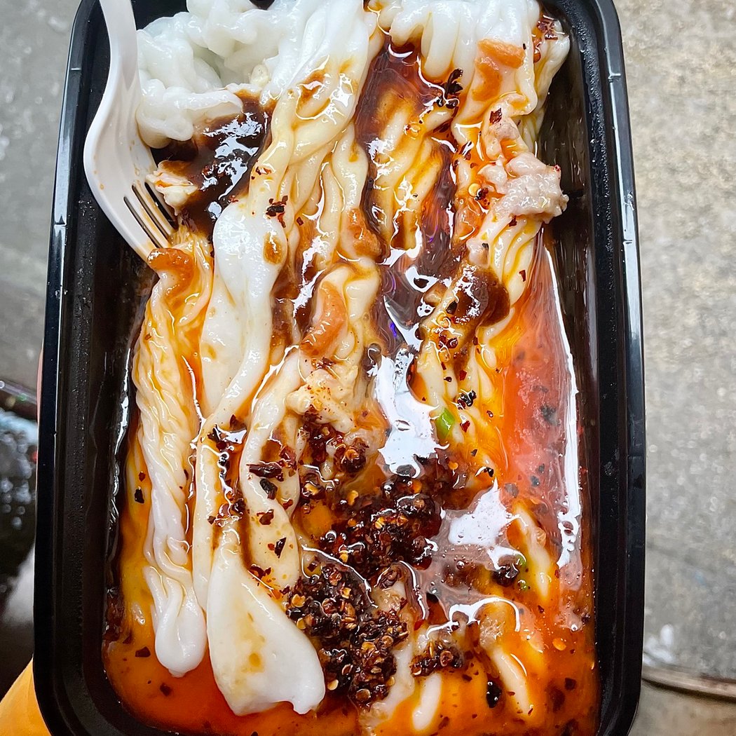 Tonii's Fresh Rice Noodle 1