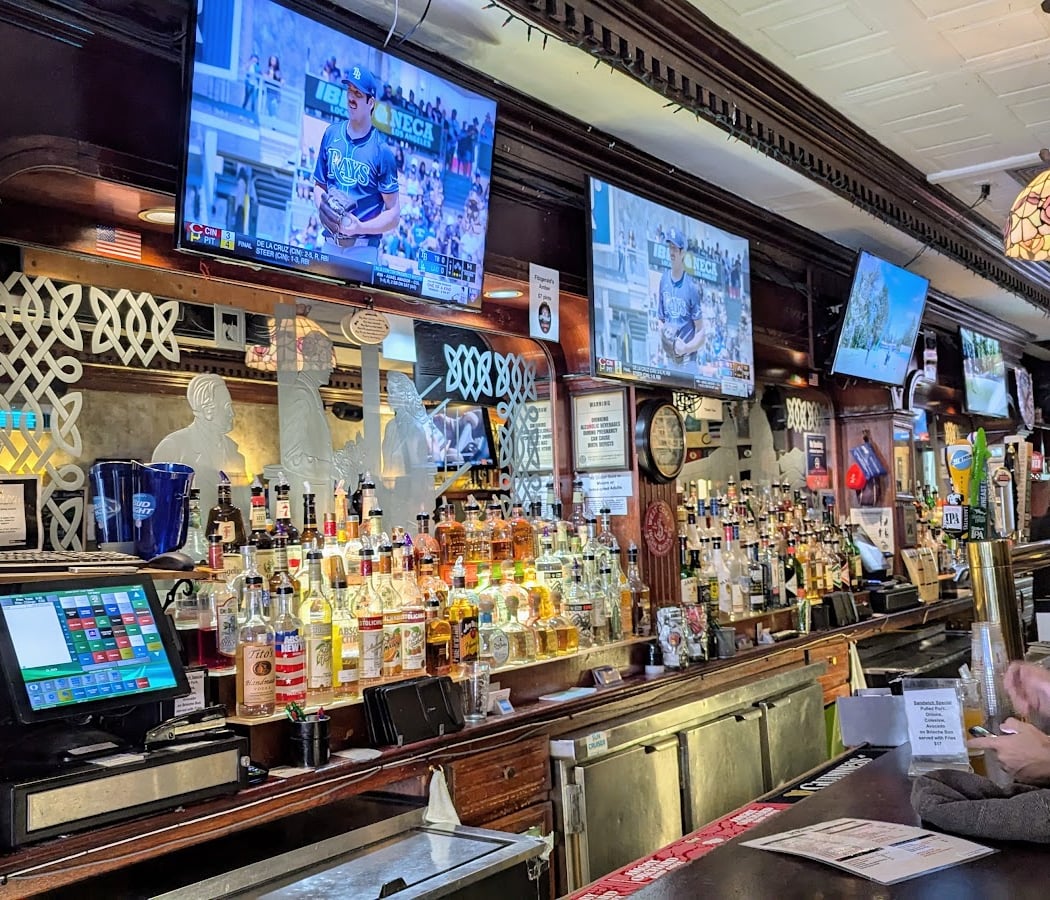 Fitzgerald's Pub 5