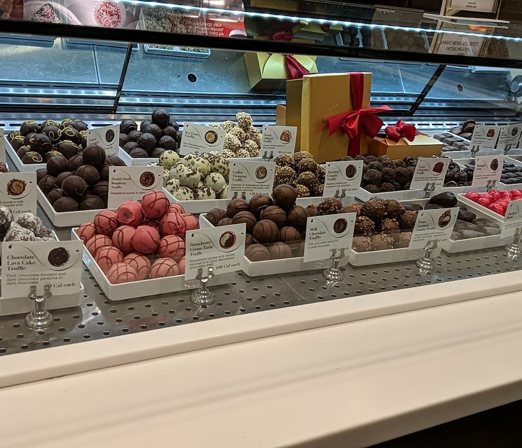 Godiva Chocolatier 3
