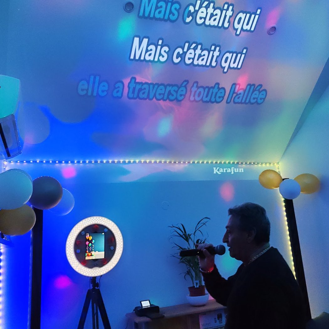 Studio Privé Karaoké – Blind Test – Photobooth à Marseille | Beauty Art Music Event'S 1
