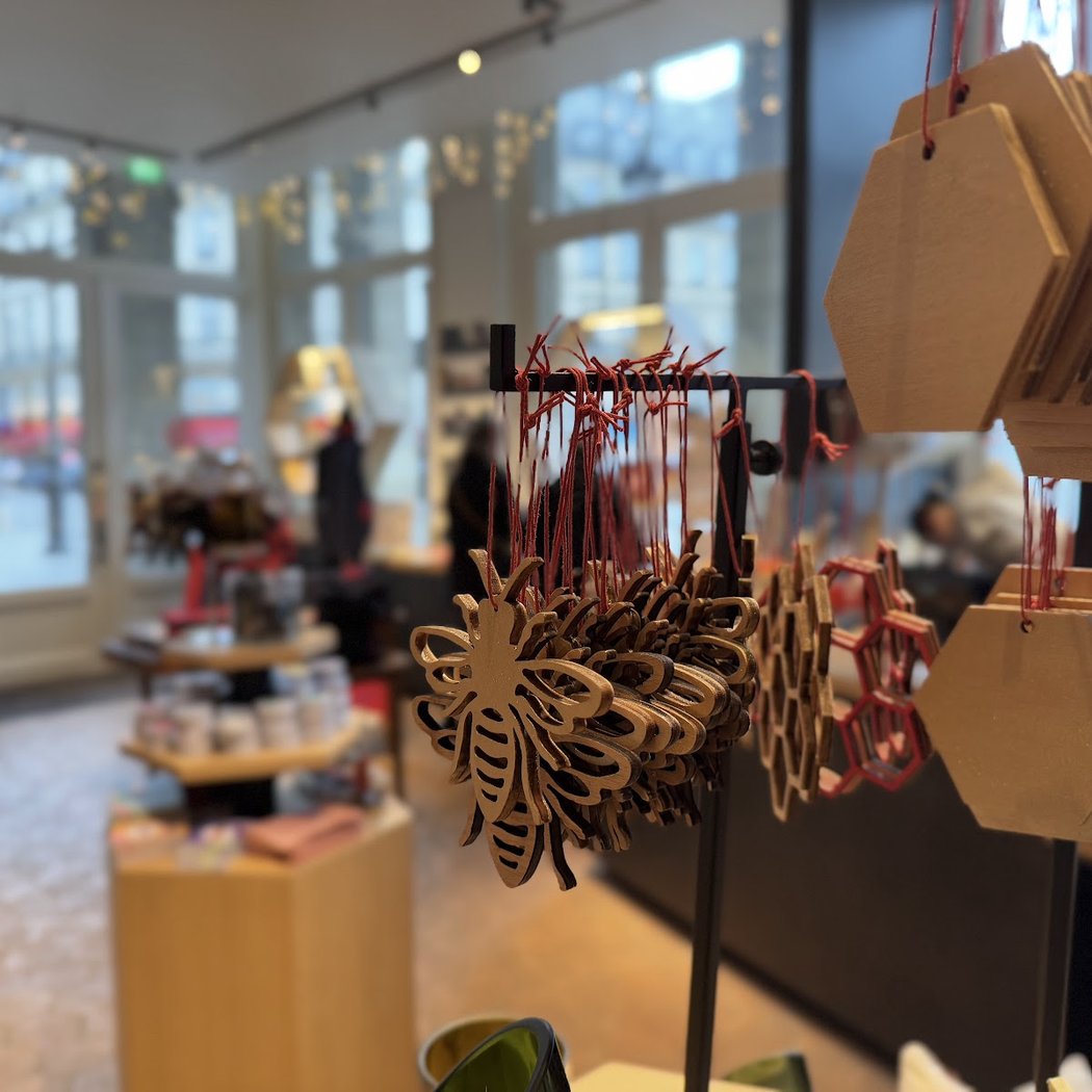 Boutique of the French Comedie 3
