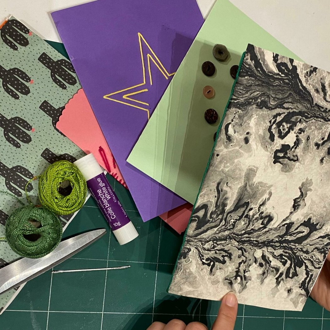 ATELIER n°2 : CRÉATIONS CARNETS DE CUISINE RECYCLÉS 1