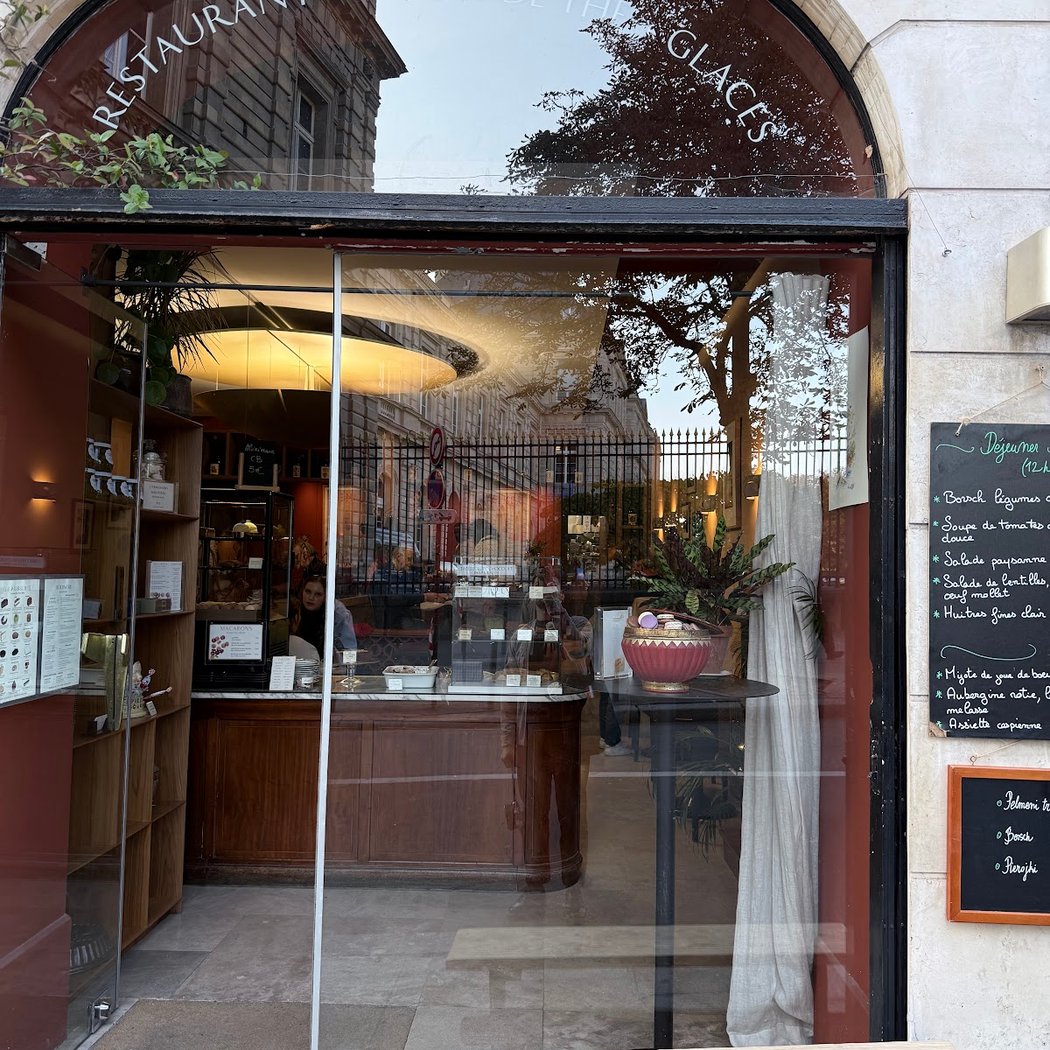Café Pavane 4