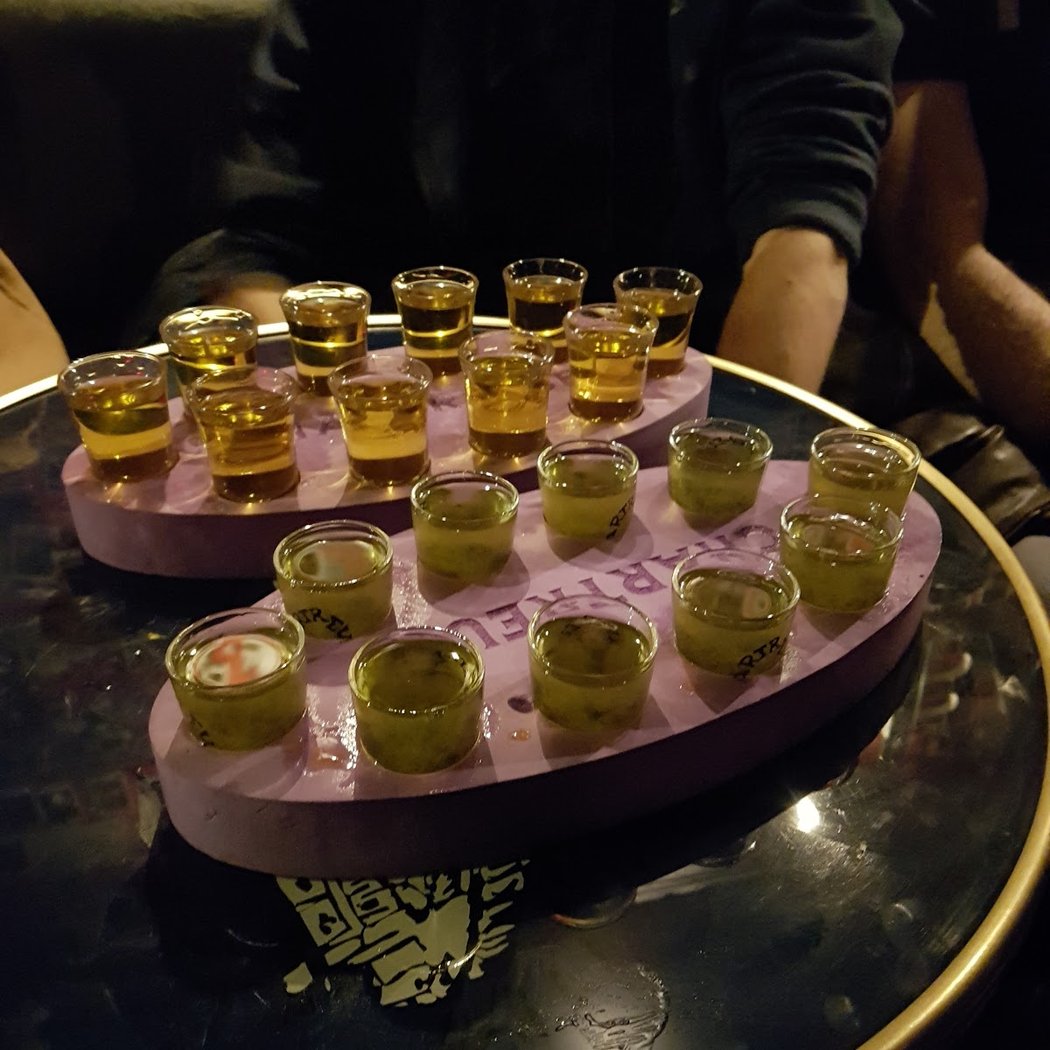 Student bar 3