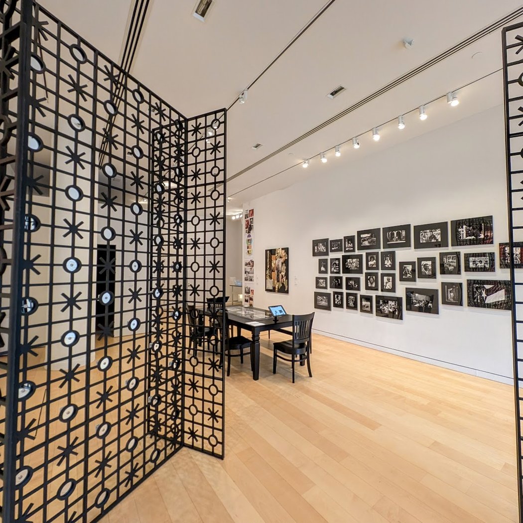 CENTRO Gallery 1