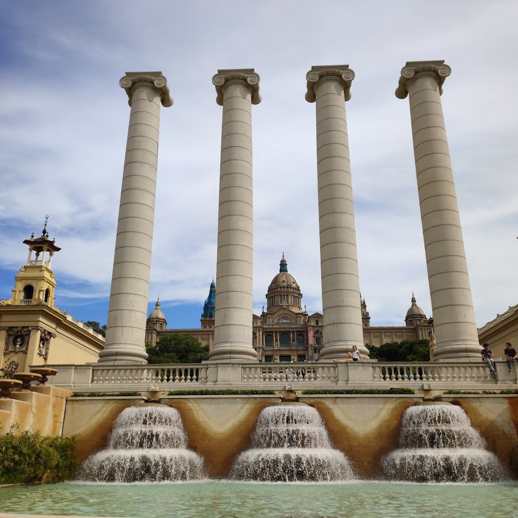Four Columns 2