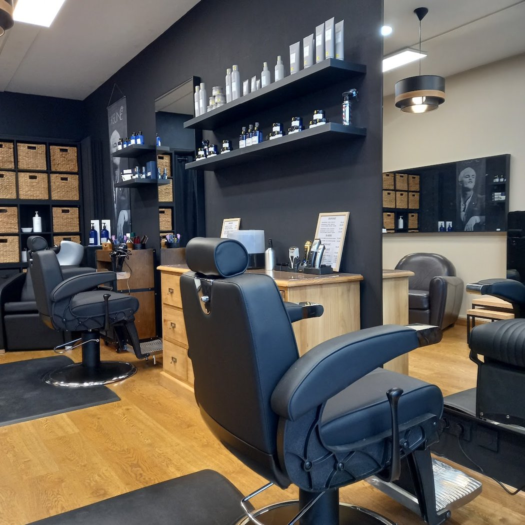 LE BARBIER DU PAQUEBOT anciennement GARCON COIFFEUR, COIFFEUR HOMME 1
