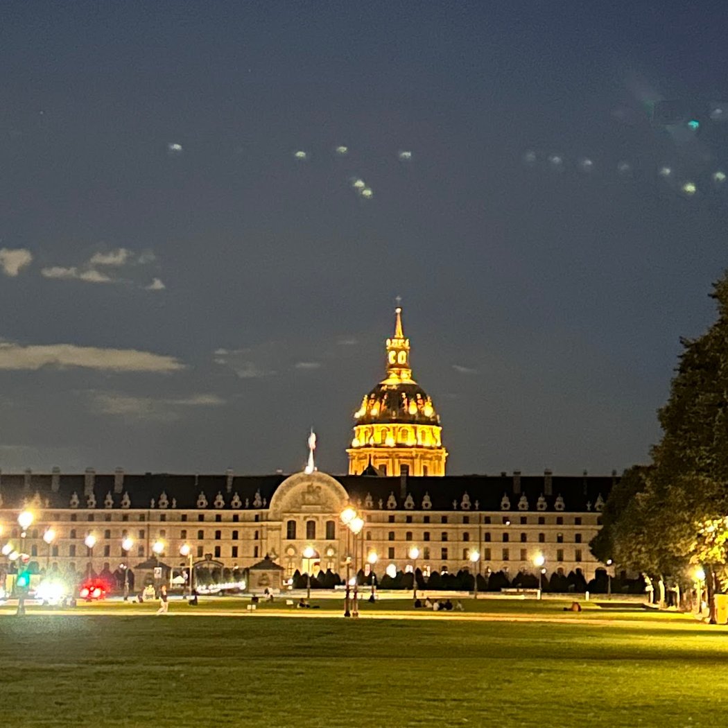 Tour The Invalides and Explore Napoleon's Tomb 2