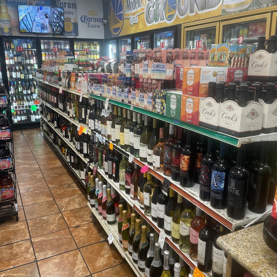 State Market Liquors 3