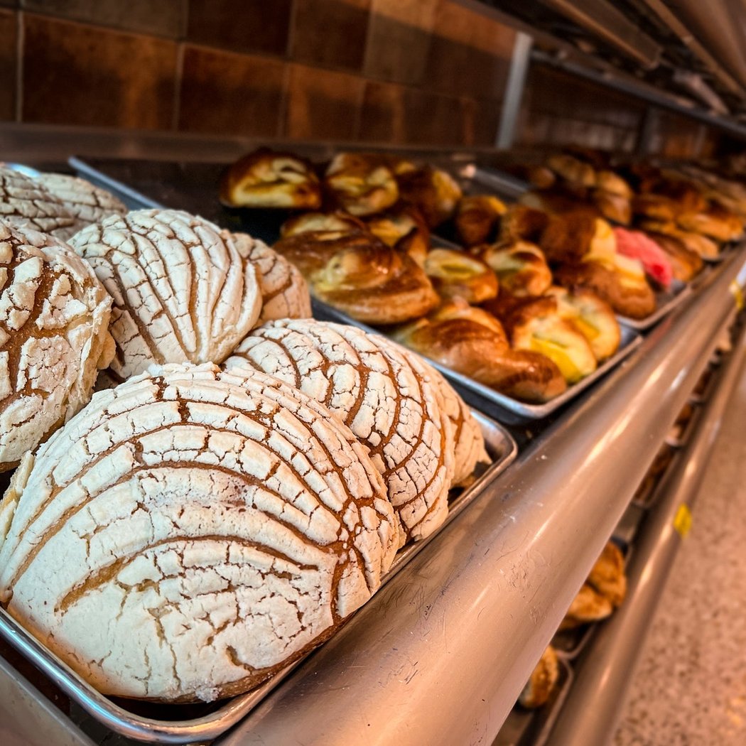 Eterna Primavera Bakery 1