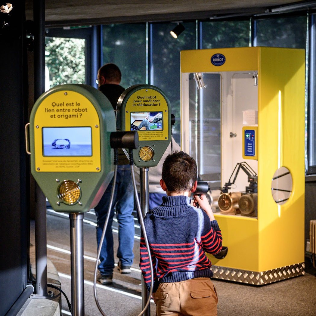 Space of Inventions 1