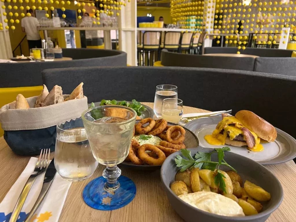 Maison Yellow - Musée de l'Anis et Boutique 2