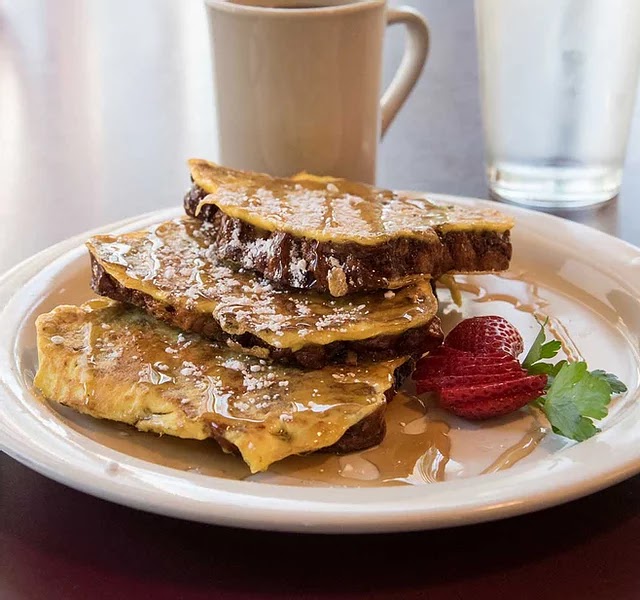 Hank's Creekside Restaurant 1