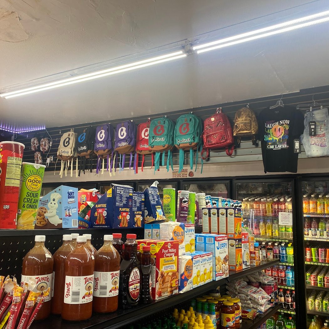 K & D Market 1