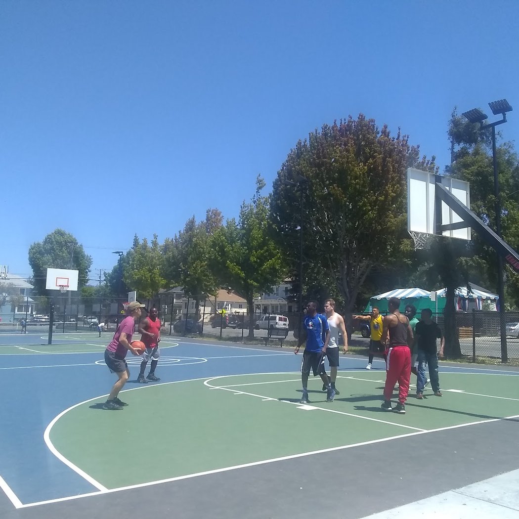Grove Park Tennis Courts 2