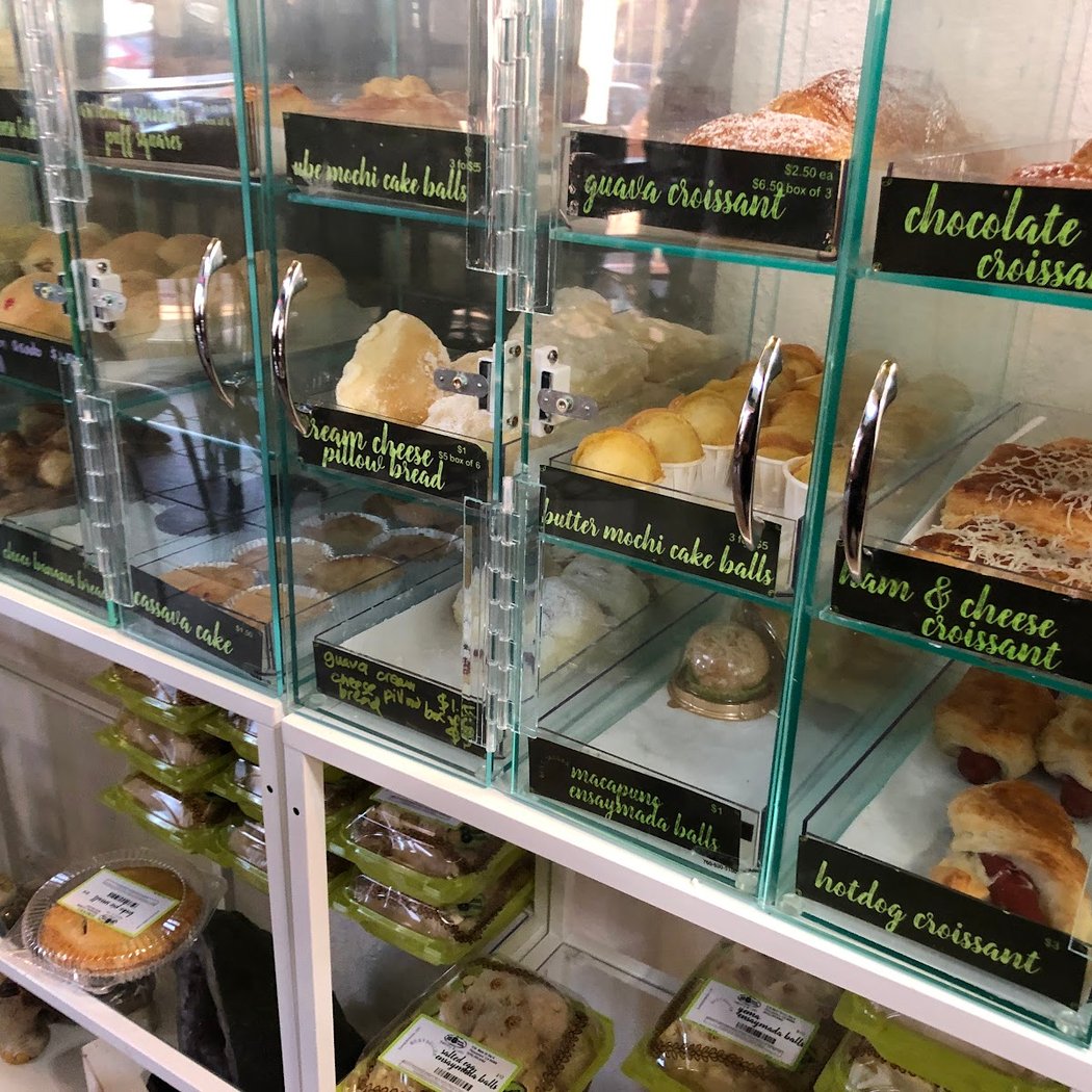 Bunso Breads Bakery & Cafe 3