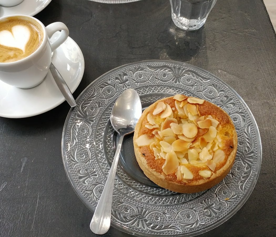 Cairn Coffee Shop & Naturopathy 1