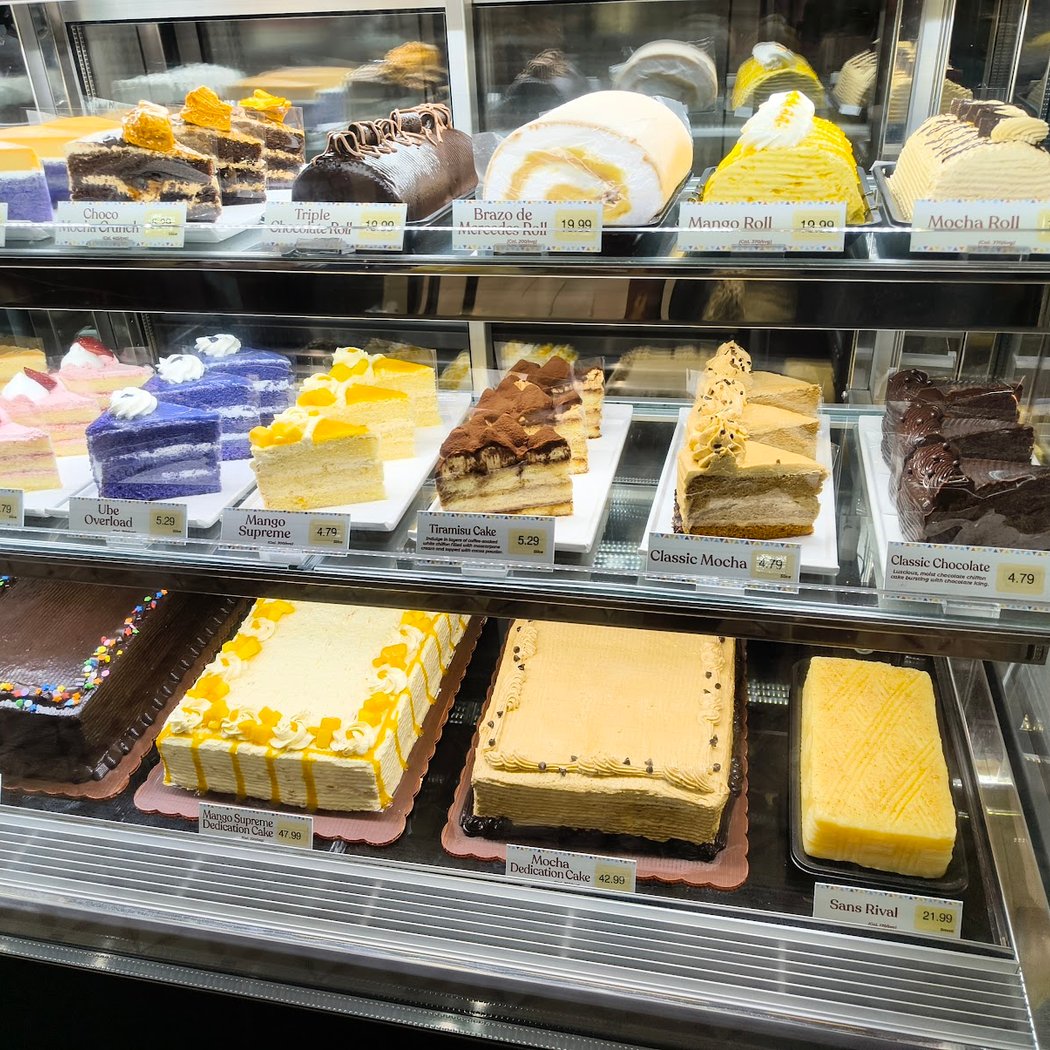 Red Ribbon Bakeshop 2