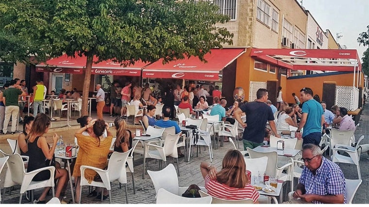 Cervecería Un Poquito... 1