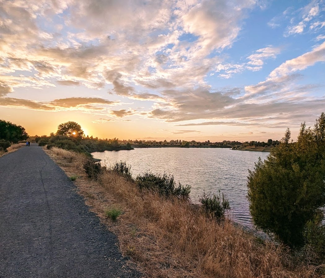 Alameda Creek Regional Trail - Isherwood Staging Area 1
