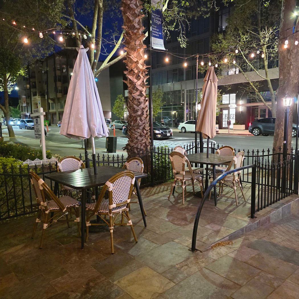 Samuthr Thai Restaurant 2