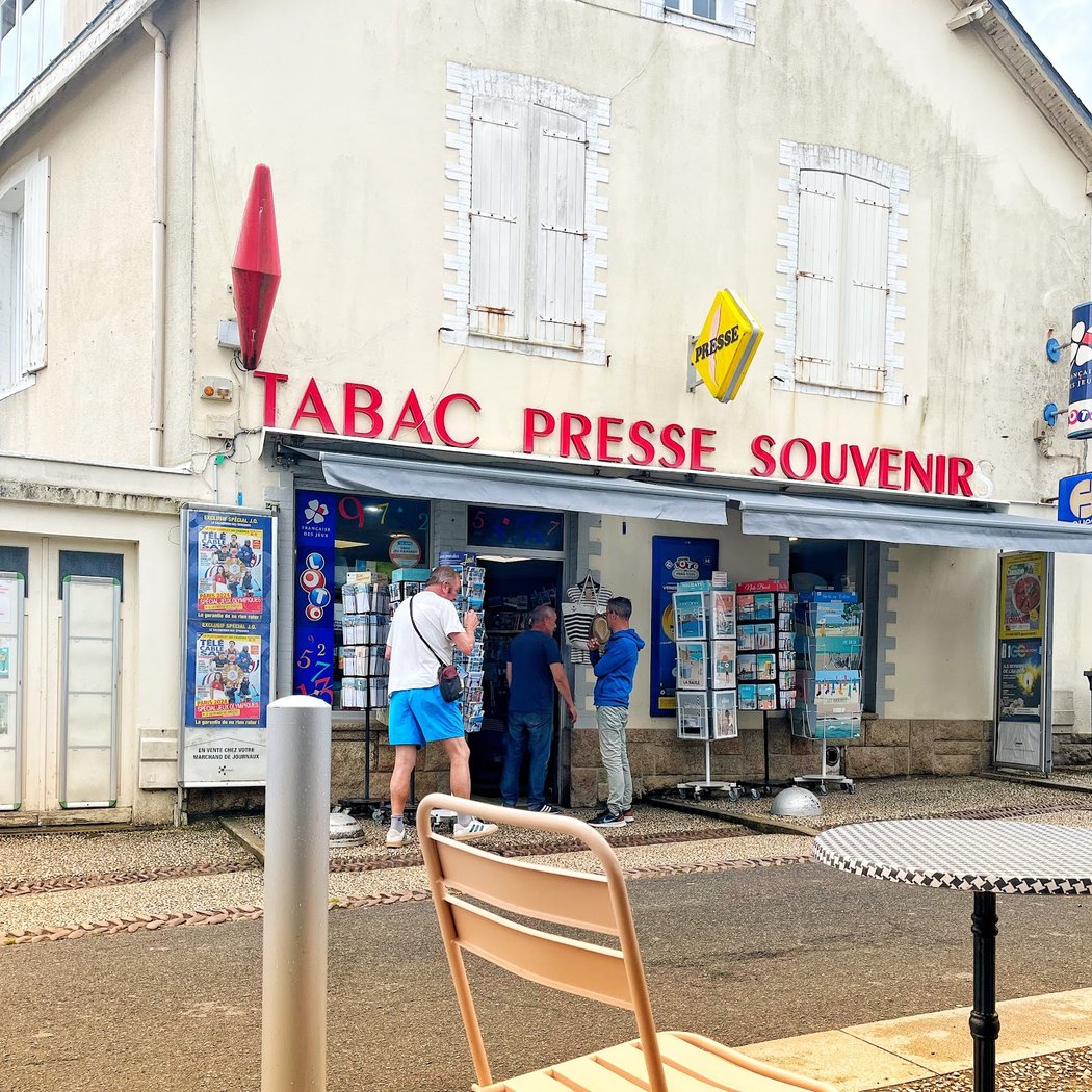 Tabac presse Saint marc sur mer 3
