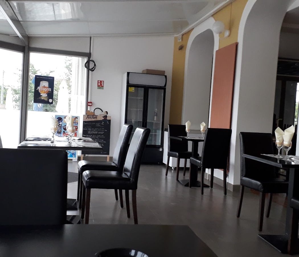 Le Terminus Laroche-Migennes Gare: Café, Restaurant, Bar sans Alcool et Chambres de qualité 2