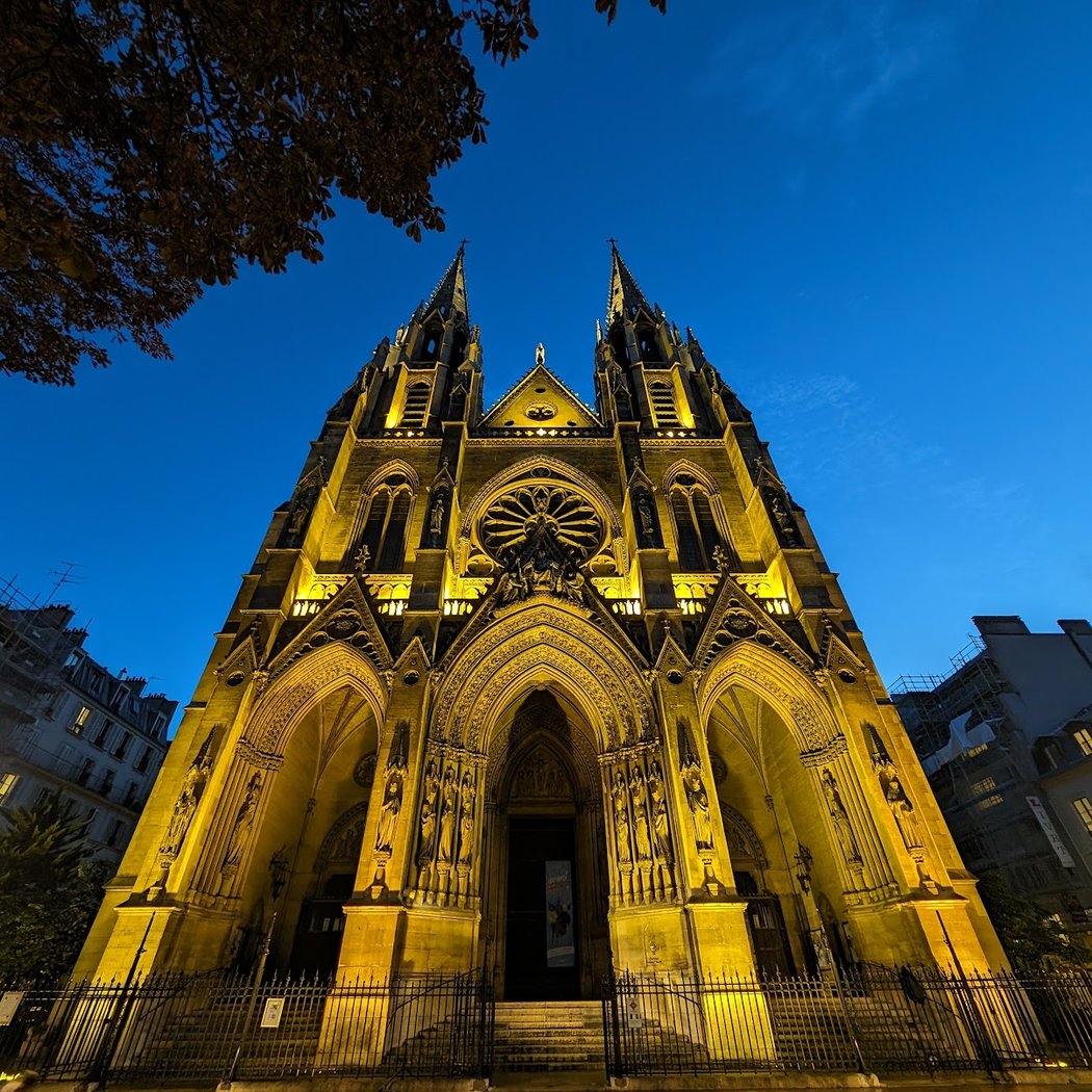 Square Samuel Rousseau 4