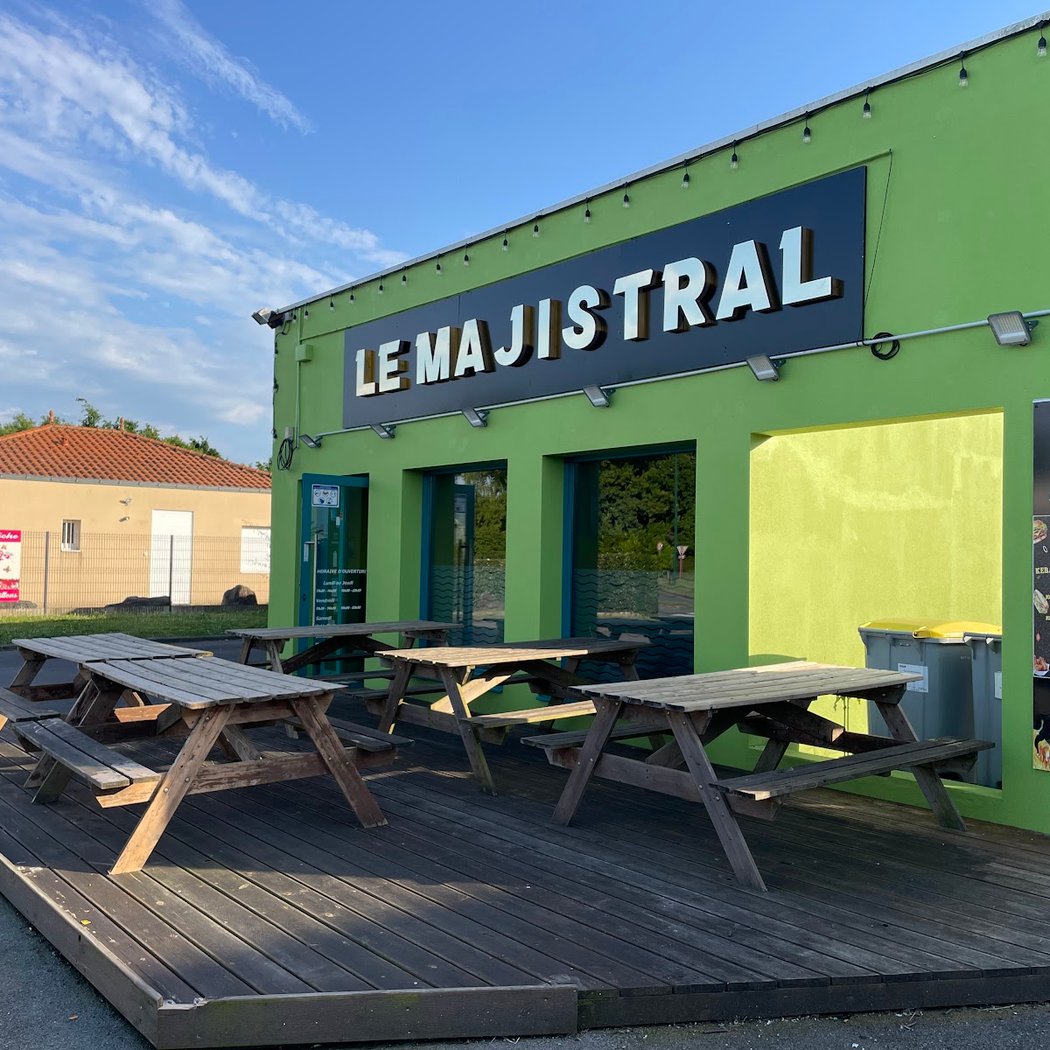 LE MAJISTRAL kebab-tacos-burger 2