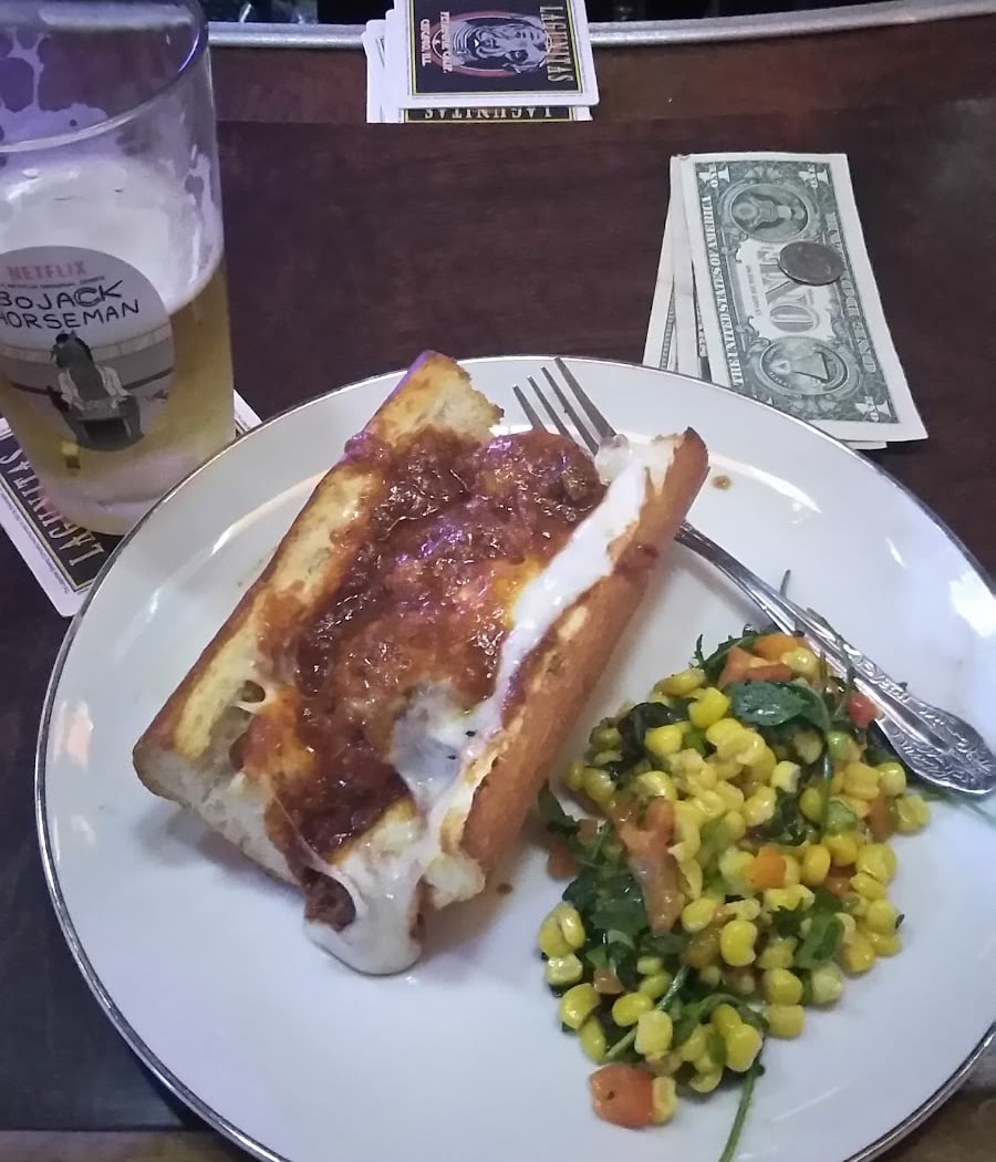 Clooney's Pub 3