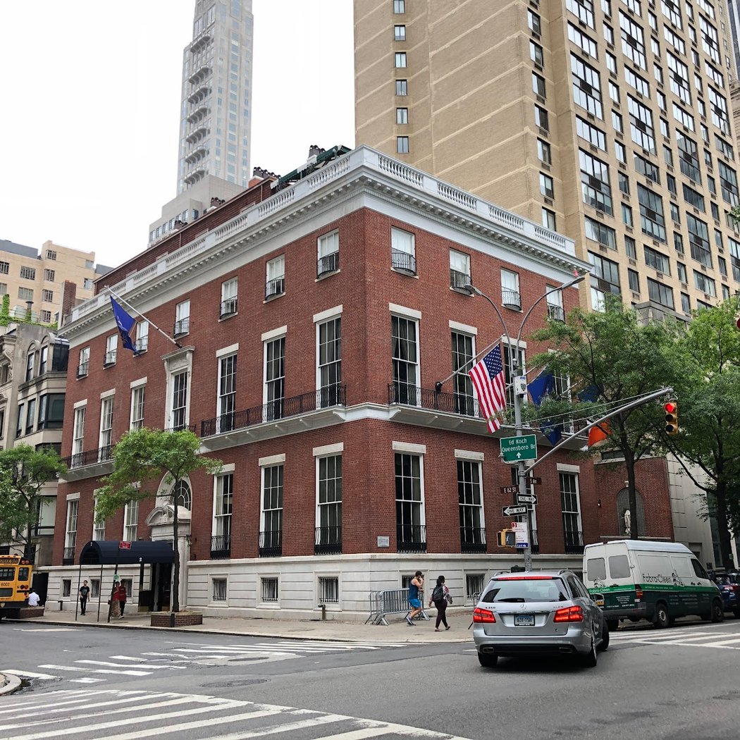 Knickerbocker Club 2