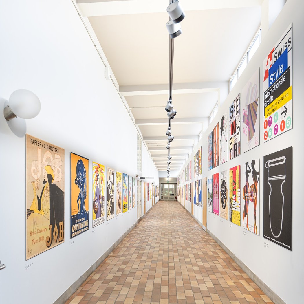 Guided tour of the exhibition ‘Avant-garde – Graphic Design on the Move’