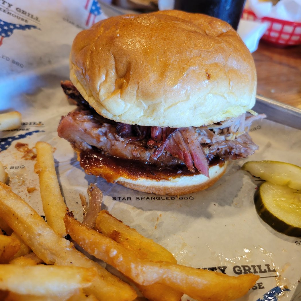 County Grill & Smokehouse 3