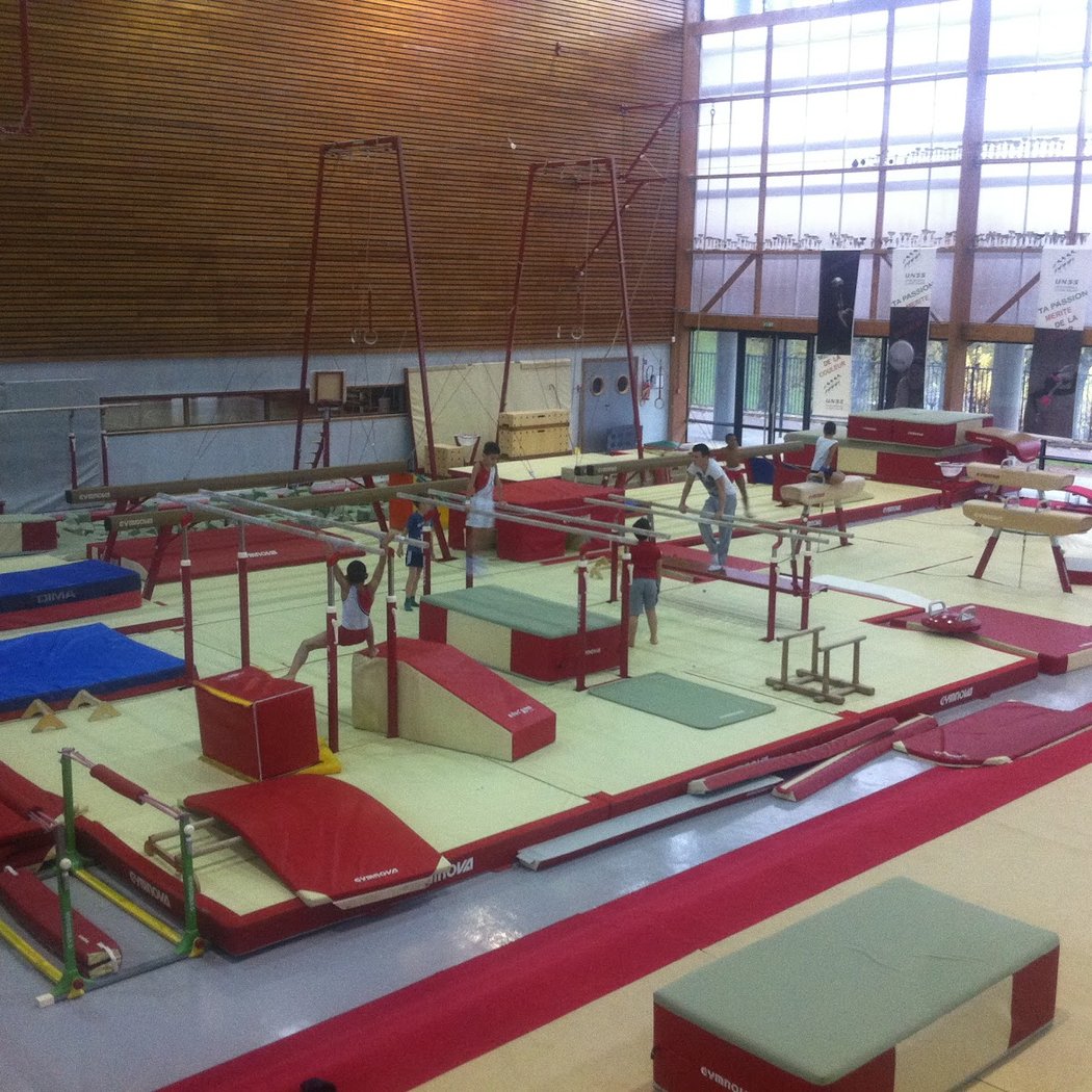Clamart Gym. 92 2